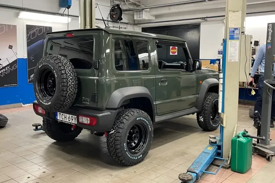 Suzuki Jimny ombyggd av Autoval i Sundsvall — bild 5 av 12